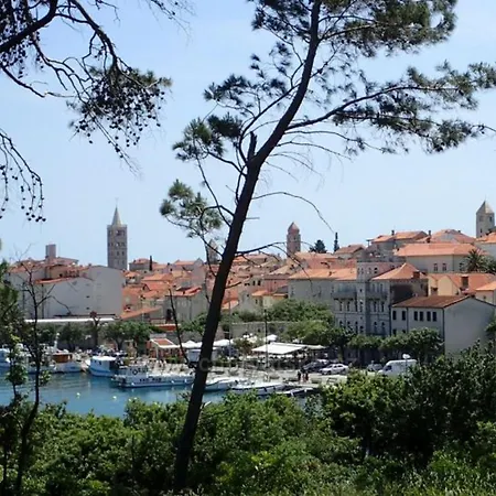 Mile Ferienhaus-excellent Location Close To Rab Vakantiehuis *