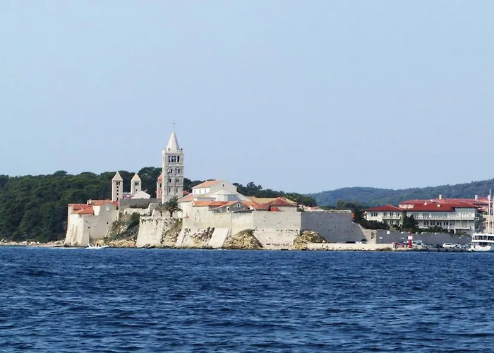 Дом отдыха Mile Ferienhaus-excellent Location Close To Rab Раб
