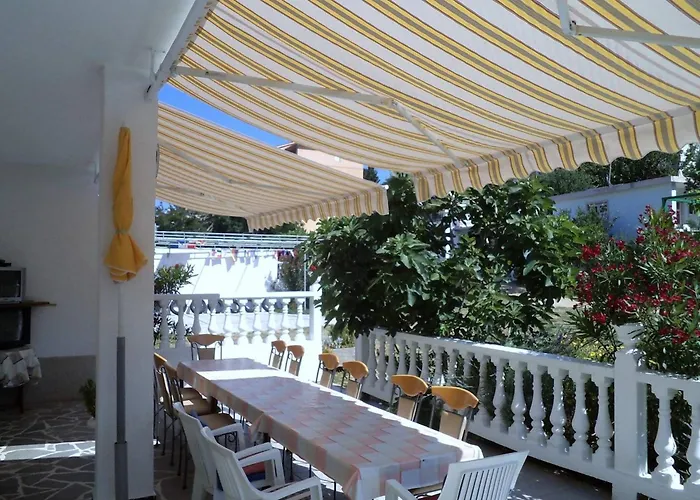 Mile Ferienhaus-excellent Location Close To Rab * Раб