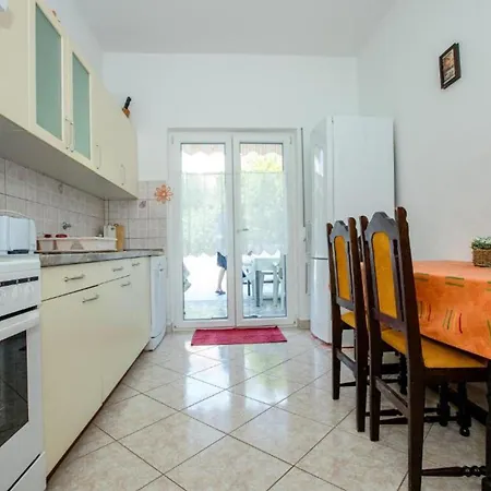 Hébergement de vacances Mile Ferienhaus-excellent Location Close To Rab Rab Town