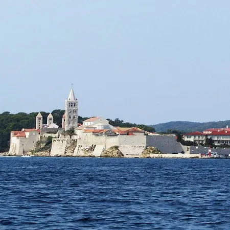 Hébergement de vacances Mile Ferienhaus-excellent Location Close To Rab Rab Town