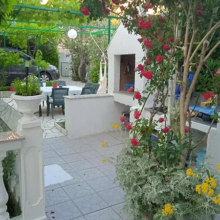 Hébergement de vacances Mile Ferienhaus-excellent Location Close To Rab *