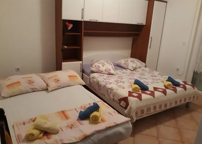 Mile Ferienhaus-excellent Location Close To Rab Ραμπ